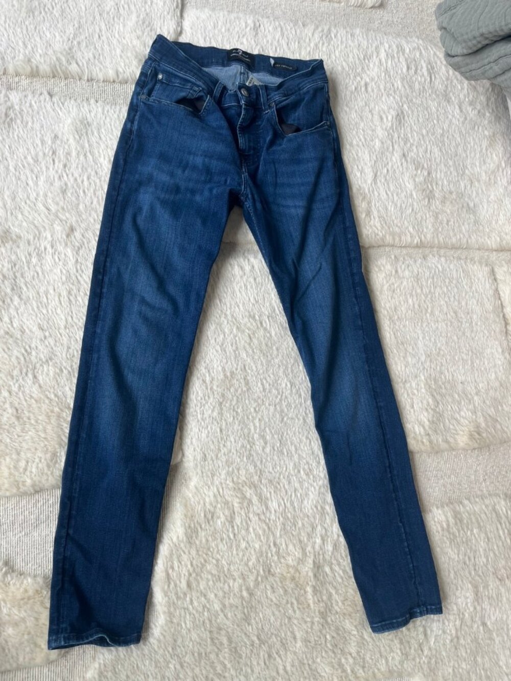 7 For All Mankind Slimmy Tapered Jeans 29x32 - Dark Wash